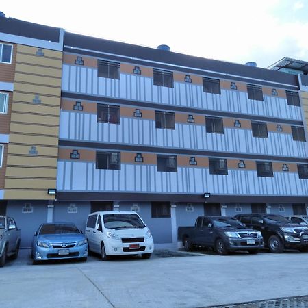 Rinrada Place Hotel อุบลราชธานี ภายนอก รูปภาพ