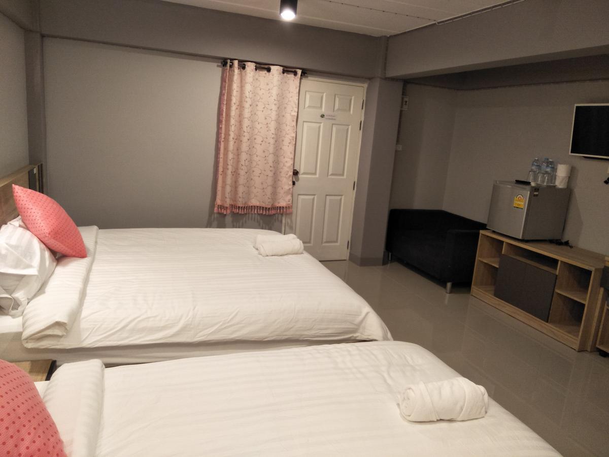 Rinrada Place Hotel อุบลราชธานี ภายนอก รูปภาพ