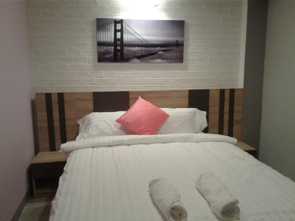 Rinrada Place Hotel อุบลราชธานี ภายนอก รูปภาพ