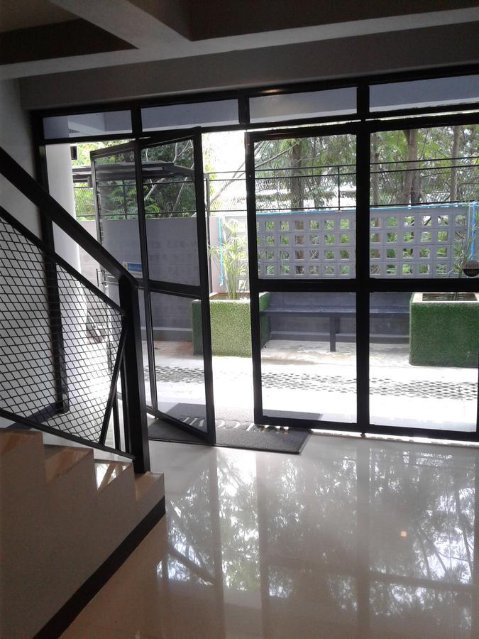 Rinrada Place Hotel อุบลราชธานี ภายนอก รูปภาพ