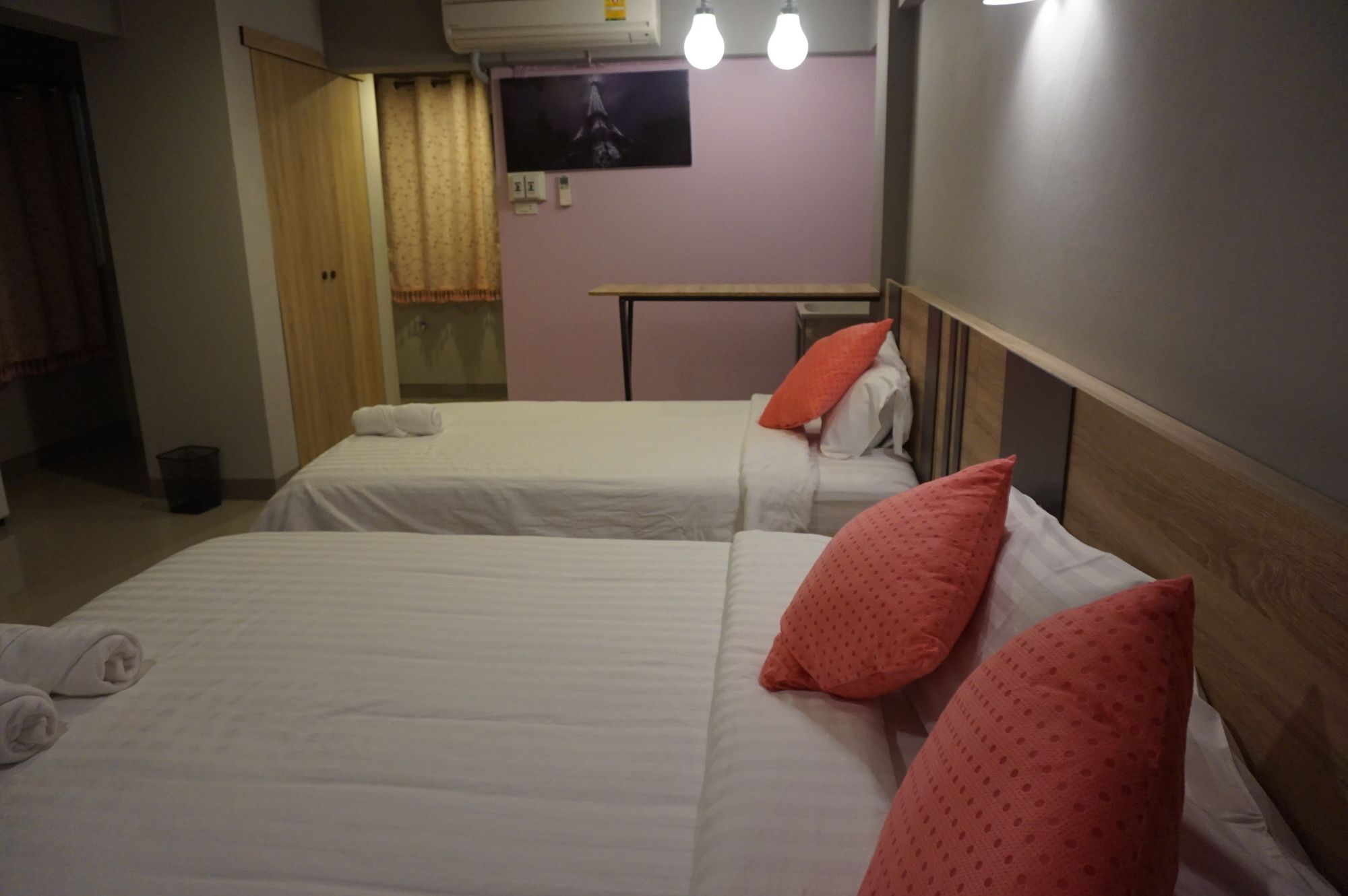 Rinrada Place Hotel อุบลราชธานี ภายนอก รูปภาพ