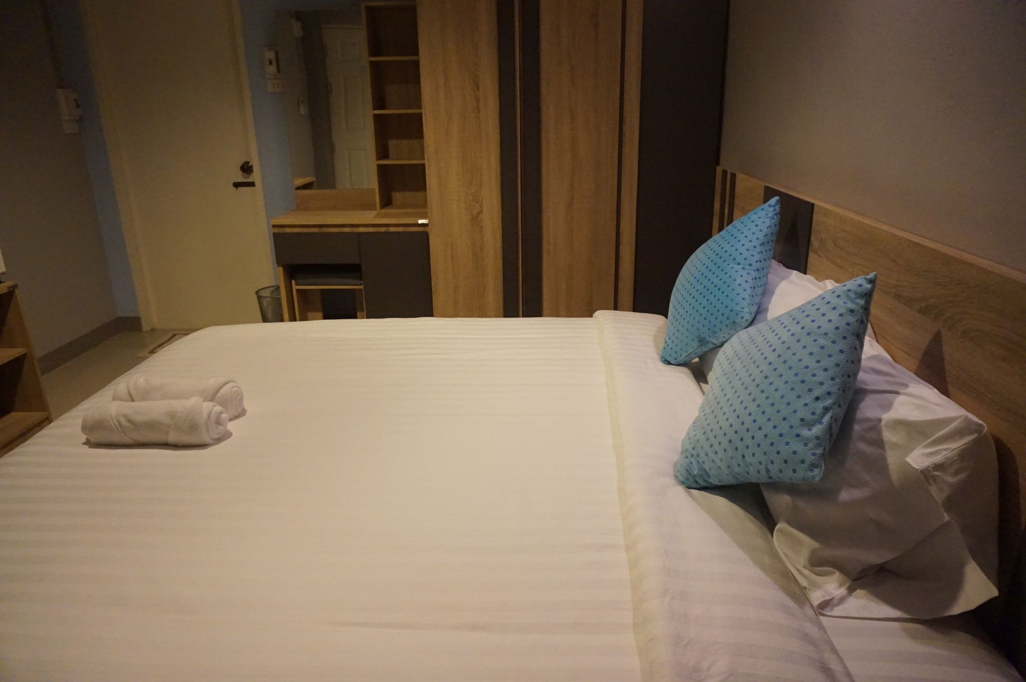 Rinrada Place Hotel อุบลราชธานี ภายนอก รูปภาพ
